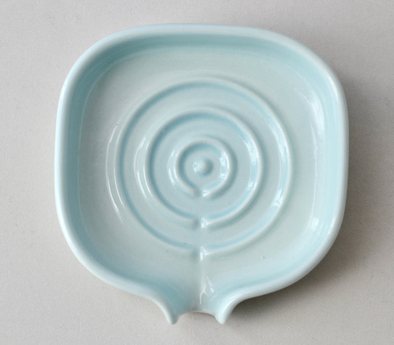 Self-Draining Porcelain Soap Dish