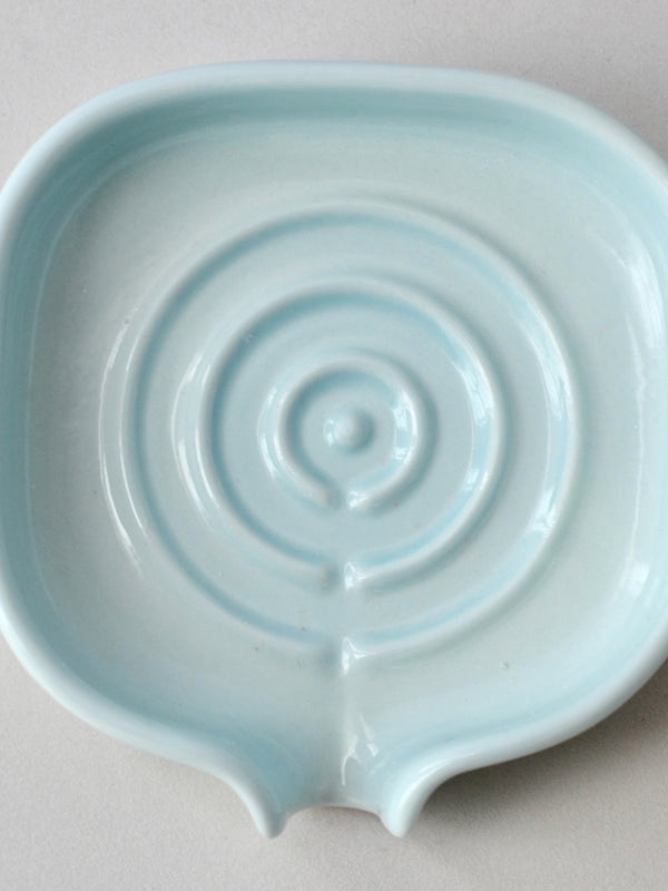 Self-Draining Porcelain Soap Dish