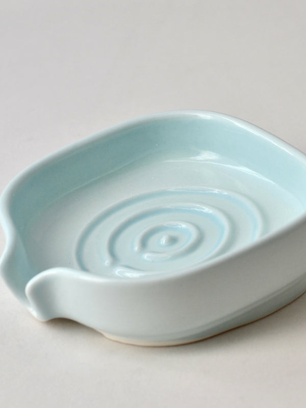Self-Draining Porcelain Soap Dish